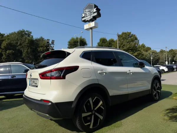 Nissan Qashqai 1.6 dCi Tekna Premium Pele Preta Xtronic 4