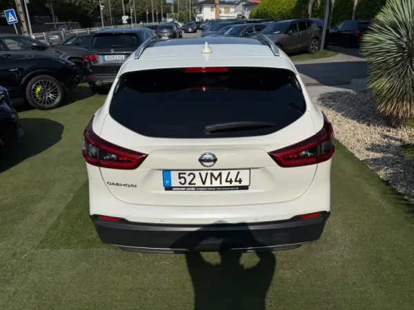Nissan Qashqai 1.6 dCi Tekna Premium Pele Preta Xtronic 13