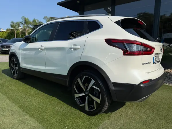 Nissan Qashqai 1.6 dCi Tekna Premium Pele Preta Xtronic 14