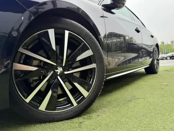 Peugeot 508 1.6 Hybrid GT e-EAT8 5