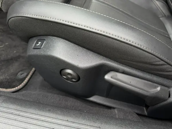Peugeot 508 1.6 Hybrid GT e-EAT8 17