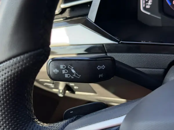 Volkswagen Arteon 2.0 TDI Elegance DSG 27