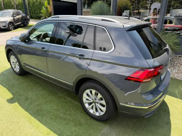 Volkswagen Tiguan 1.4 TSI eHybrid Life DSG 13