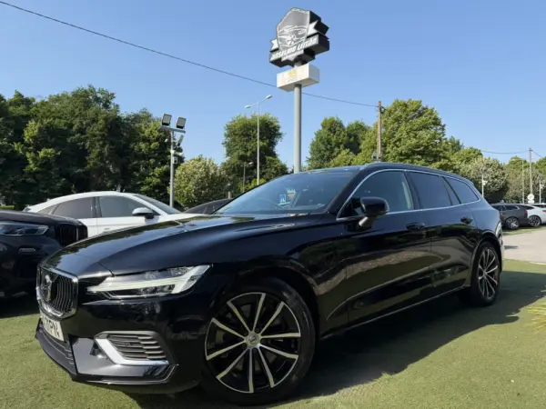 Volvo V60 2.0 T6 AWD TE Essential 1