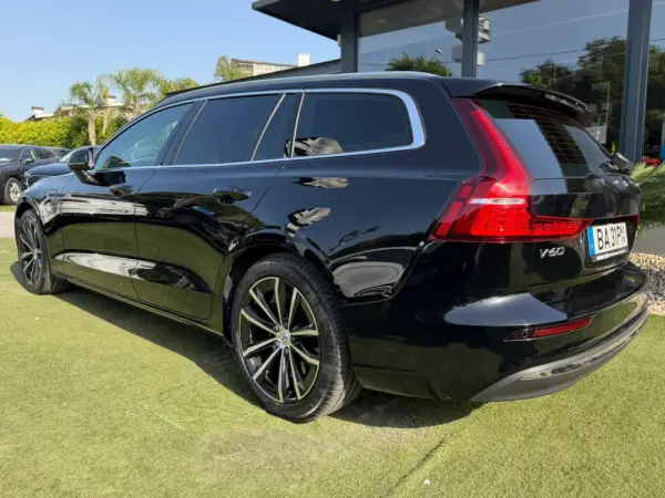 Volvo V60 2.0 T6 AWD TE Essential 13