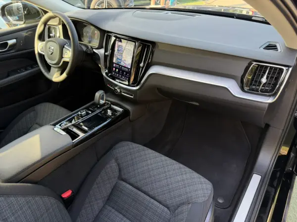 Volvo V60 2.0 T6 AWD TE Essential 16