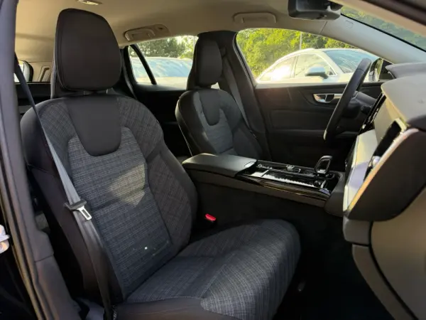 Volvo V60 2.0 T6 AWD TE Essential 17