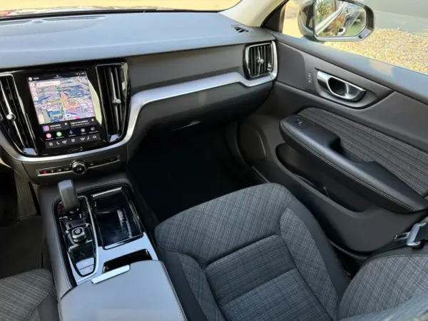 Volvo V60 2.0 T6 AWD TE Essential 22