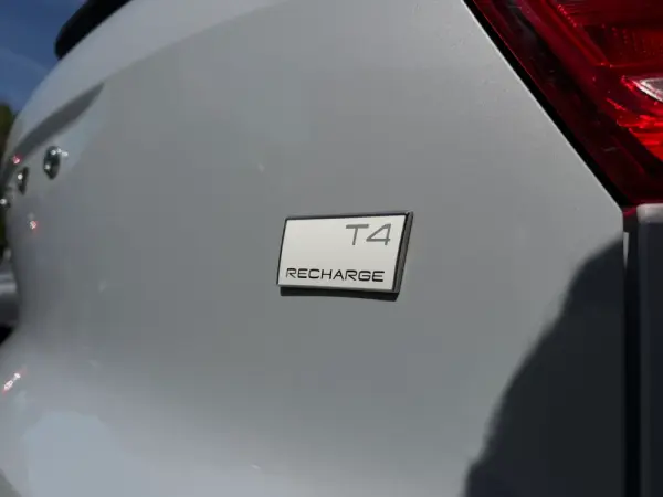 Volvo XC 40 1.5 T4 PHEV R-Design 6