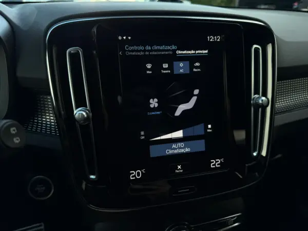 Volvo XC 40 1.5 T5 PHEV R-Design 48