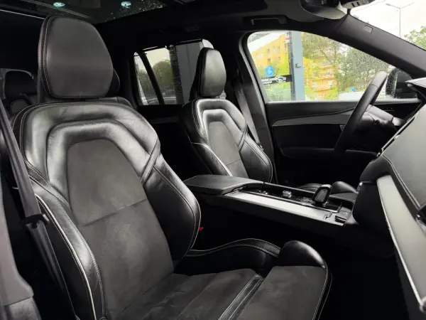 Volvo XC 90 2.0 T8 PHEV Plus Dark AWD 23