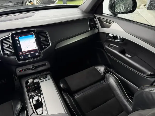 Volvo XC 90 2.0 T8 PHEV Plus Dark AWD 32