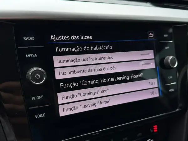 Volkswagen Arteon 2.0 TDI Elegance DSG 33