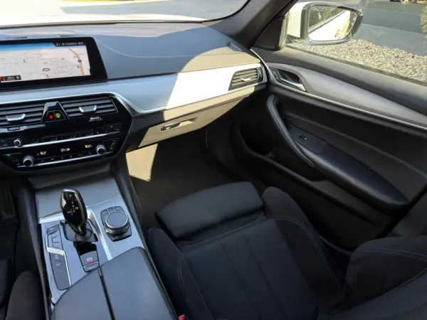 BMW 520 d Pack M Auto 29