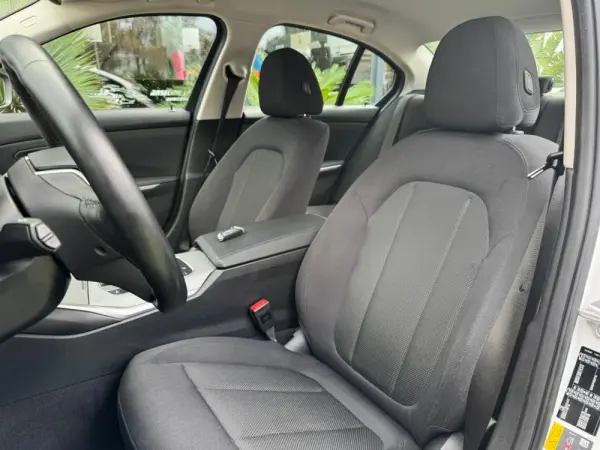 BMW 330 e Corporate Edition Auto 14