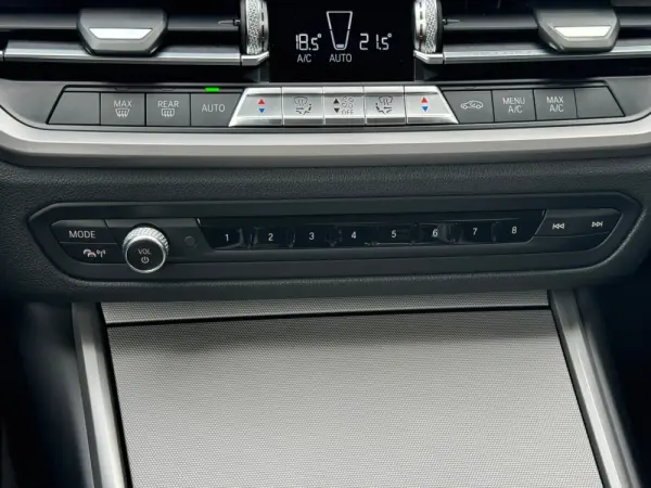 BMW 330 e Corporate Edition Auto 70