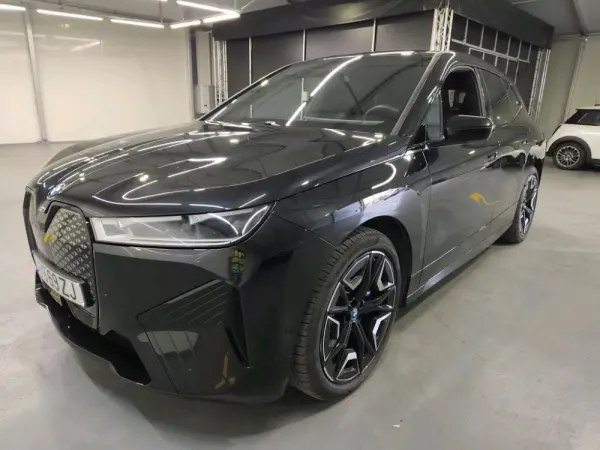 BMW iX xDrive 40 Pack Desportivo 1