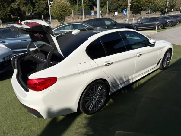 BMW 520 d Pack M Auto 75