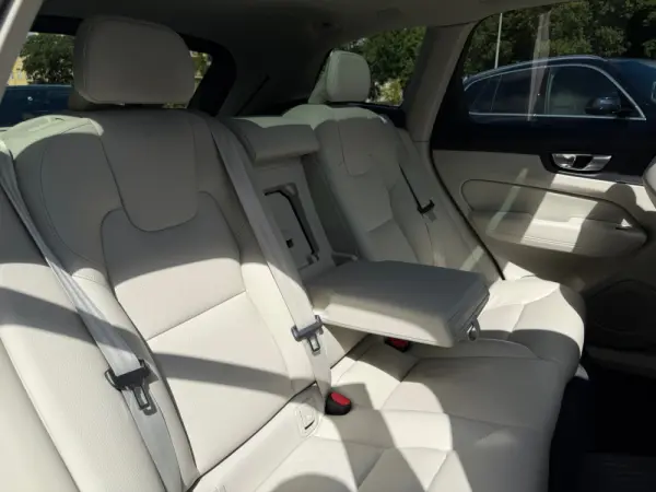 Volvo XC 60 2.0 T6 PHEV Ultimate Dark AWD 26