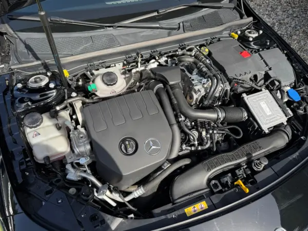 Mercedes-Benz CLA 250 e Shooting Brake AMG Line 69