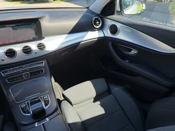 Mercedes-Benz E 220 d Avantgarde 26
