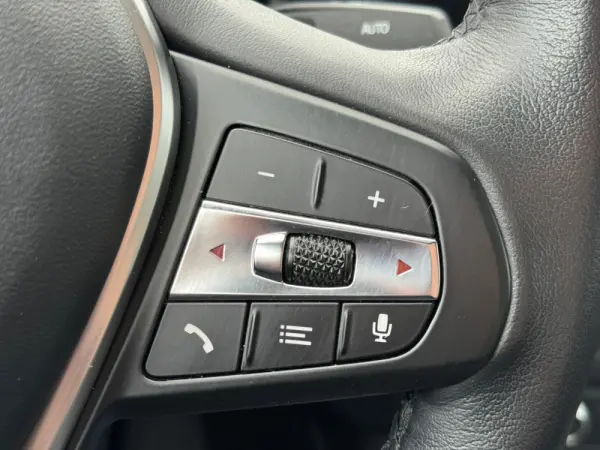 BMW 330 e Corporate Edition Auto 30