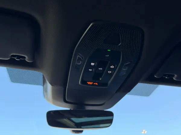 Porsche Macan Electric 4 83