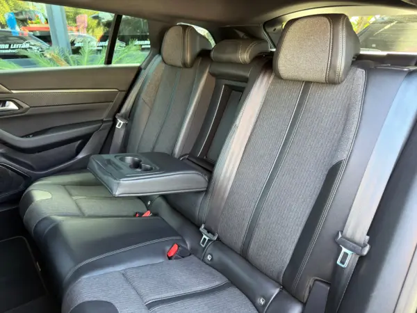 Peugeot 508 SW 1.6 Hybrid Allure e-EAT8 21