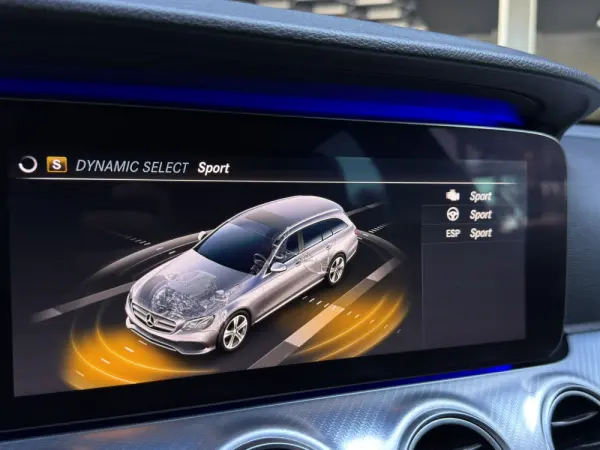 Mercedes-Benz E 220 d Avantgarde 63