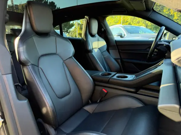Porsche Taycan Sport Turismo Standard 22