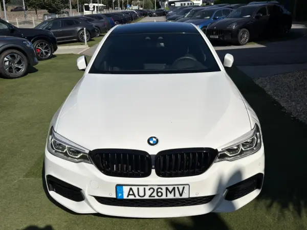 BMW 520 d Pack M Auto 9
