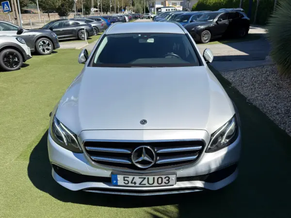 Mercedes-Benz E 220 d Avantgarde 6