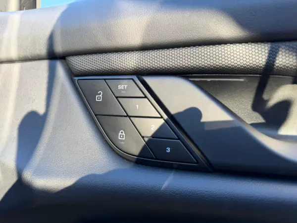 Porsche Taycan Sport Turismo Standard 24