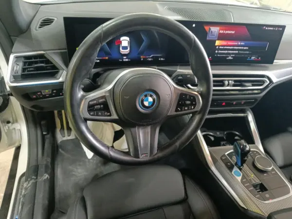 BMW i4 eDrive40 Pack Desportivo M 5
