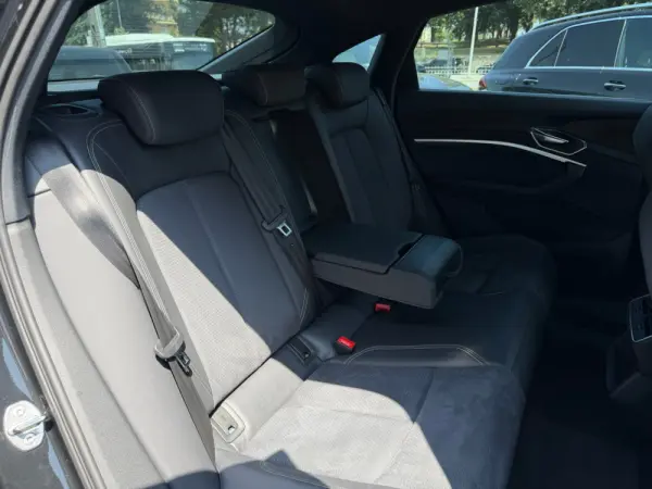 Audi e-tron Sportback 55 quattro S line 23