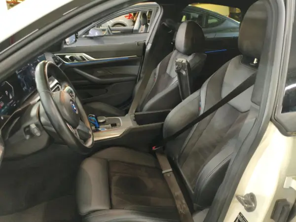 BMW i4 eDrive40 Pack Desportivo M 7