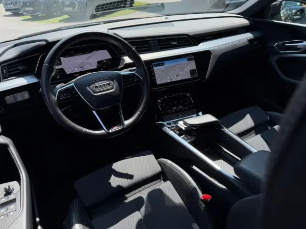 Audi e-tron Sportback 55 quattro S line 2