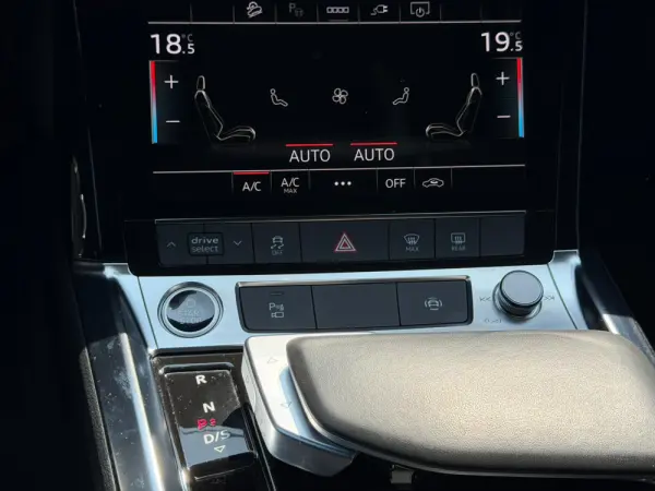 Audi e-tron Sportback 55 quattro S line 62