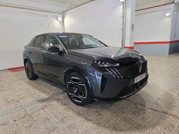 Peugeot E-3008 73 kWh GT 1