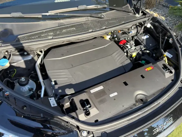 Peugeot E-3008 73 kWh GT 75