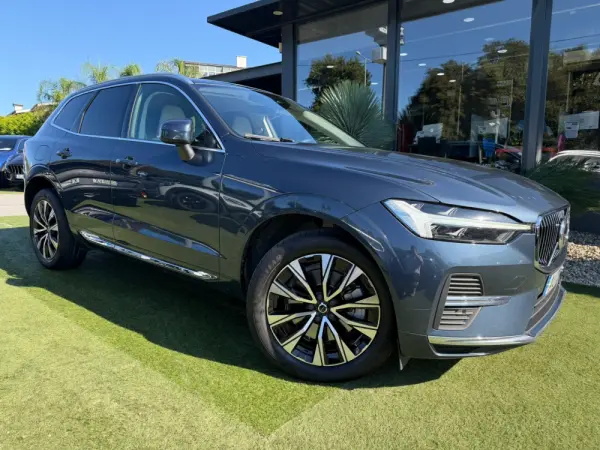 Volvo XC 60 2.0 B4 Plus Bright 9