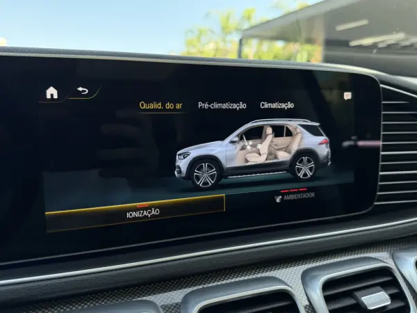 Mercedes-Benz GLE 350 de 4Matic 84