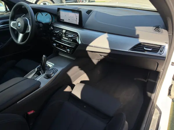 BMW 520 d Pack M Auto 21