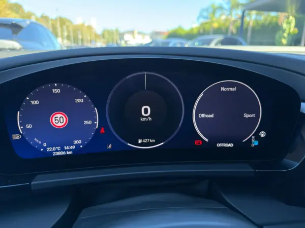 Porsche Macan Electric 4 38
