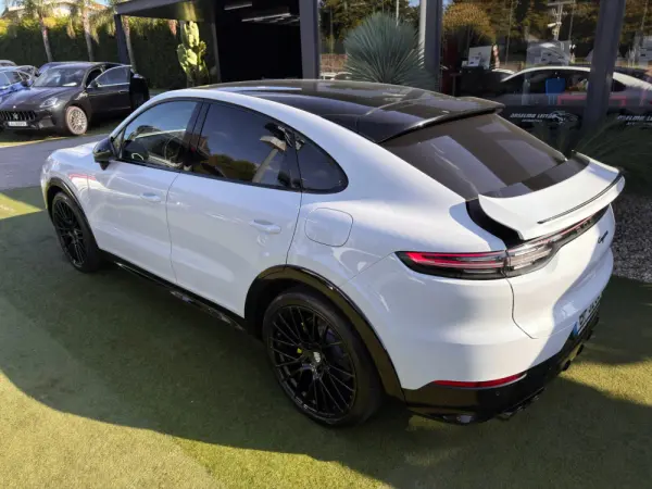 Porsche Cayenne Coupé E-Hybrid Tiptronic S 18