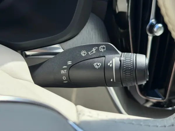 Volvo XC 60 2.0 T6 PHEV Ultimate Dark AWD 37