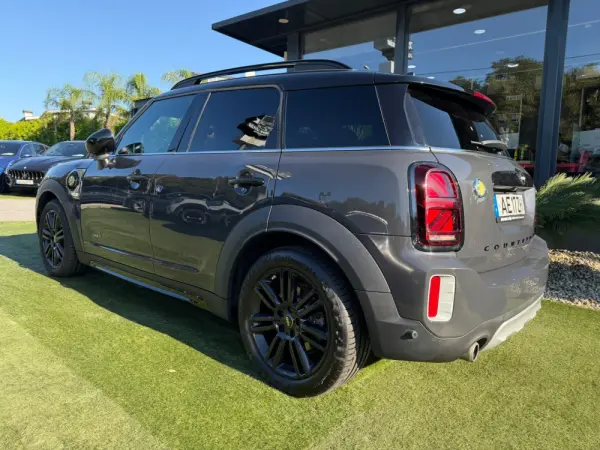 MINI Countryman Cooper SE ALL4 Auto 12