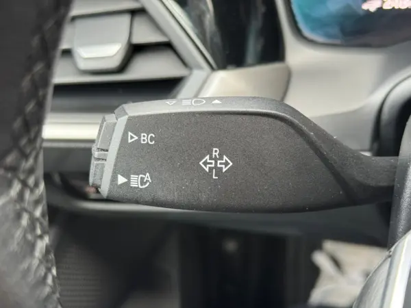 BMW 330 e Corporate Edition Auto 28