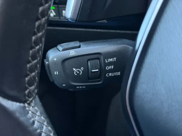 Peugeot 508 SW 1.6 Hybrid Allure e-EAT8 34