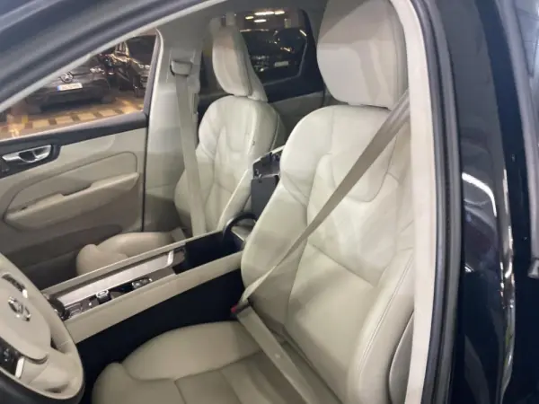 Volvo XC 60 2.0 T6 PHEV Plus Dark AWD 5